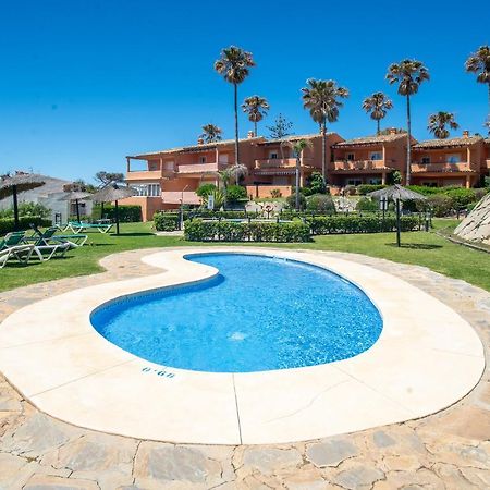Fantastic Beachfront Apartment Estepona Luaran gambar